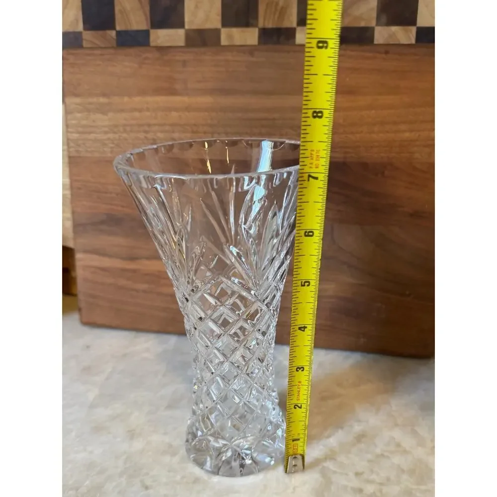 Beautiful cut Crystal vase 7”
